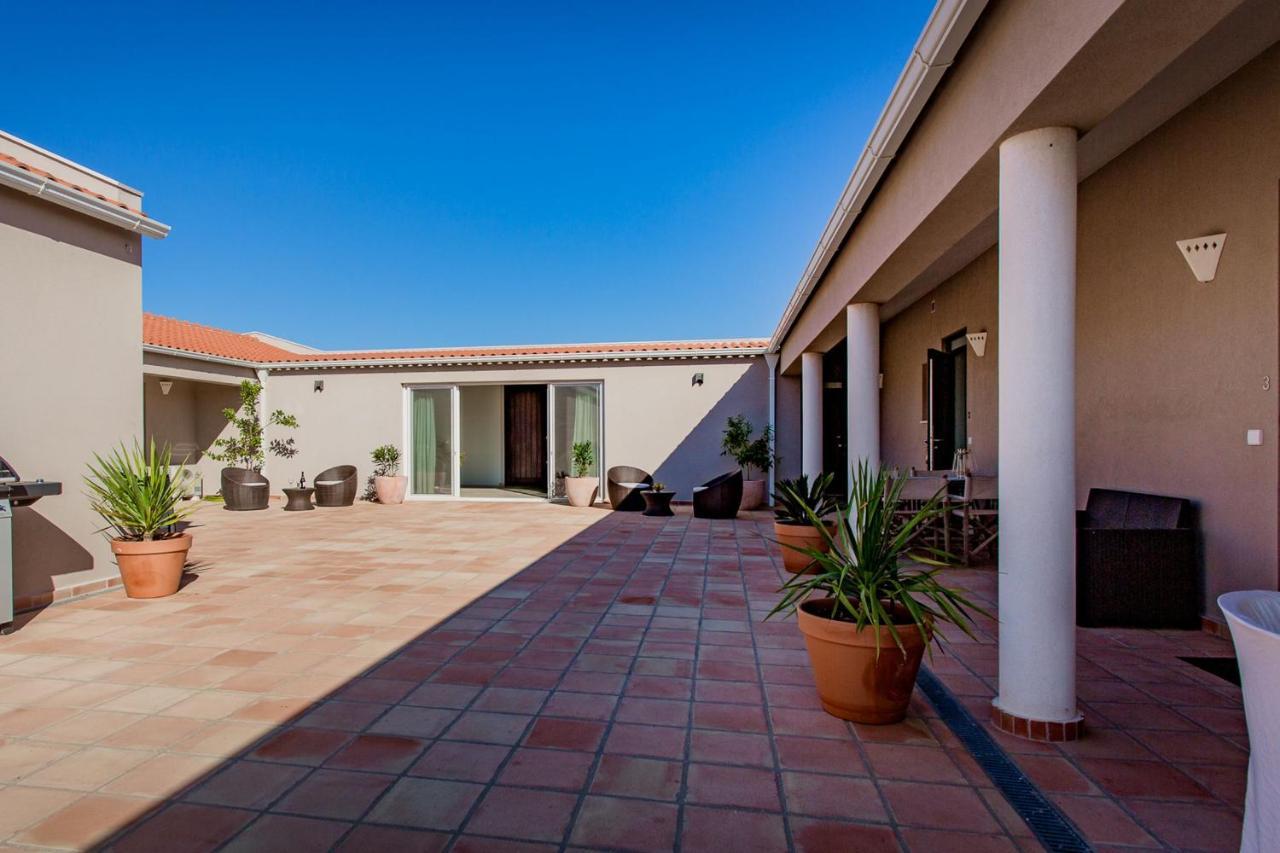 Corte Velada Guest House By Lovelystay Lagos Esterno foto