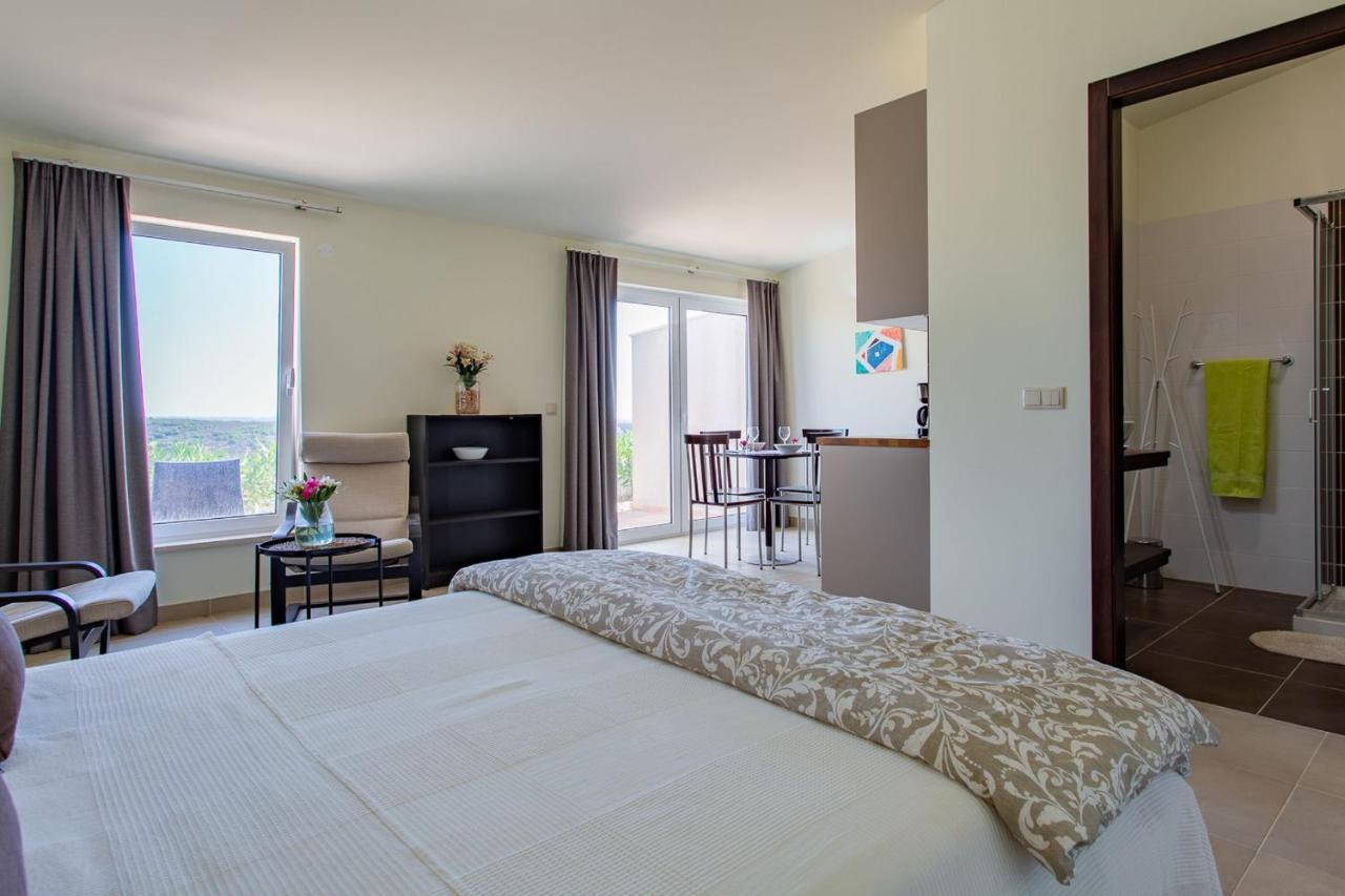Corte Velada Guest House By Lovelystay Lagos Esterno foto