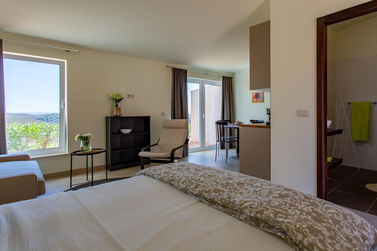 Corte Velada Guest House By Lovelystay Lagos Esterno foto