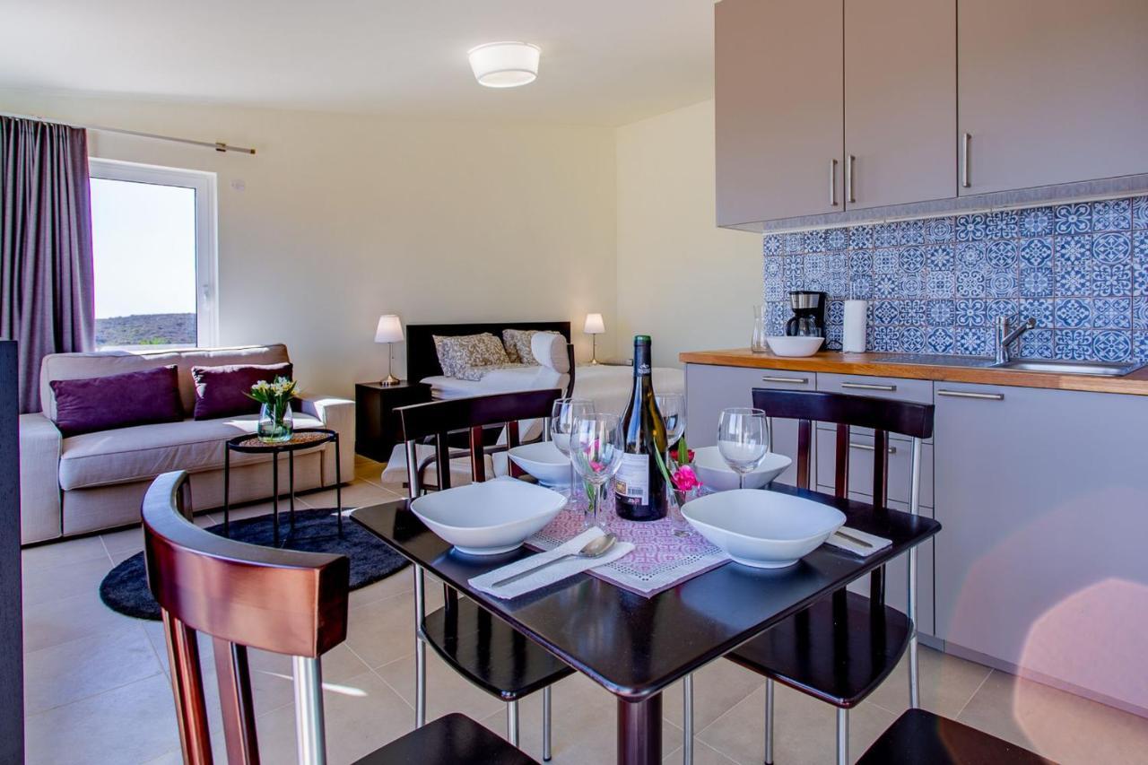 Corte Velada Guest House By Lovelystay Lagos Esterno foto